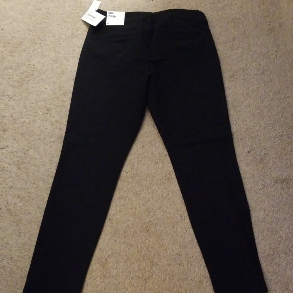 Old Navy Pixie Ankle Capris